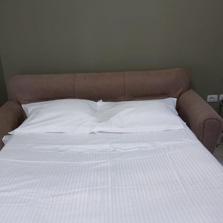Penthouse Rooms & Aparts Тирана Экстерьер фото