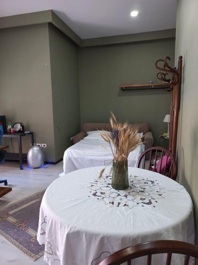 Penthouse Rooms & Aparts Тирана Экстерьер фото