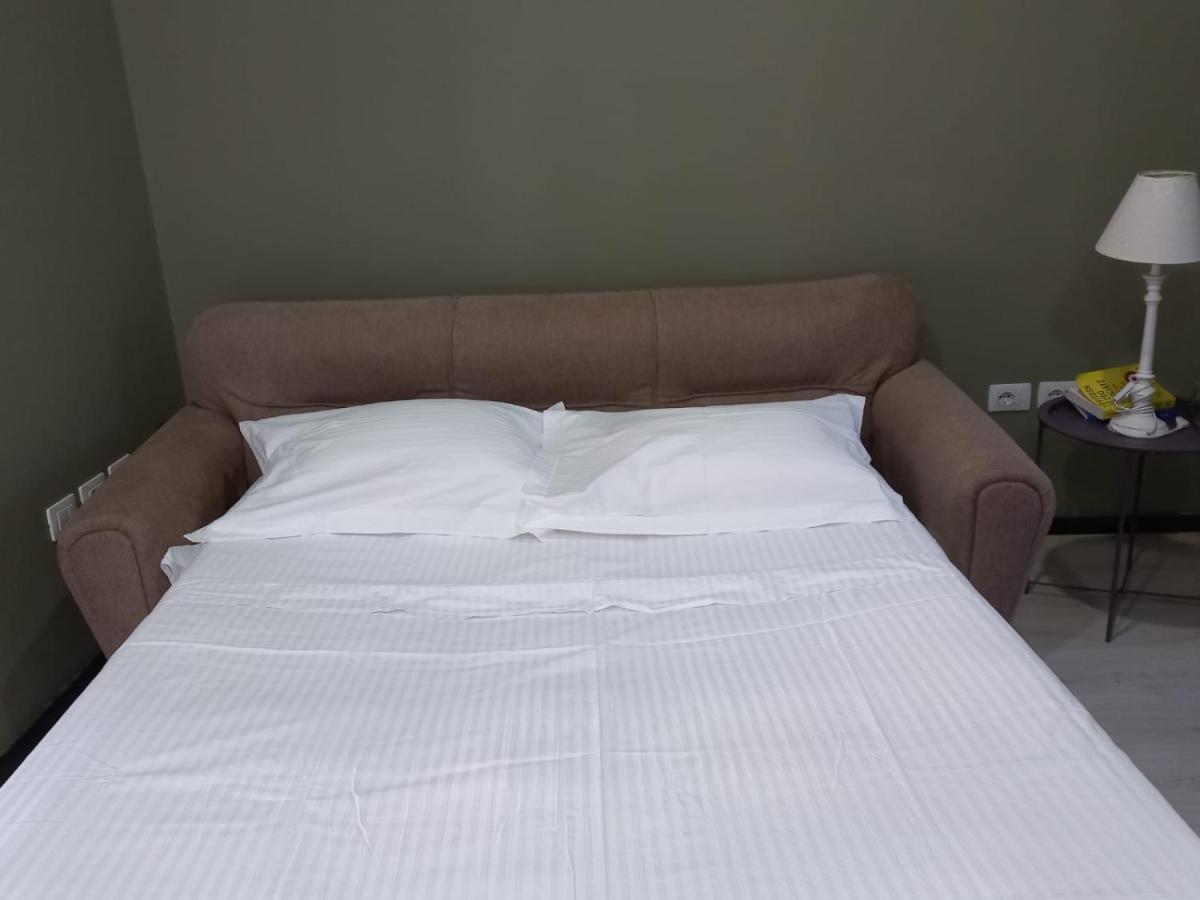 Penthouse Rooms & Aparts Тирана Экстерьер фото