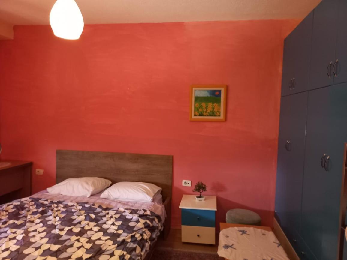 Penthouse Rooms & Aparts Тирана Экстерьер фото