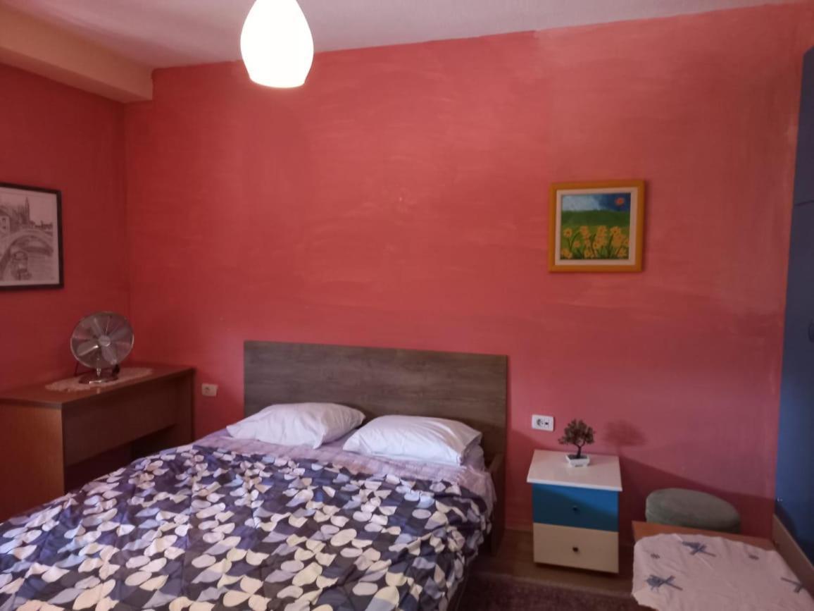 Penthouse Rooms & Aparts Тирана Экстерьер фото